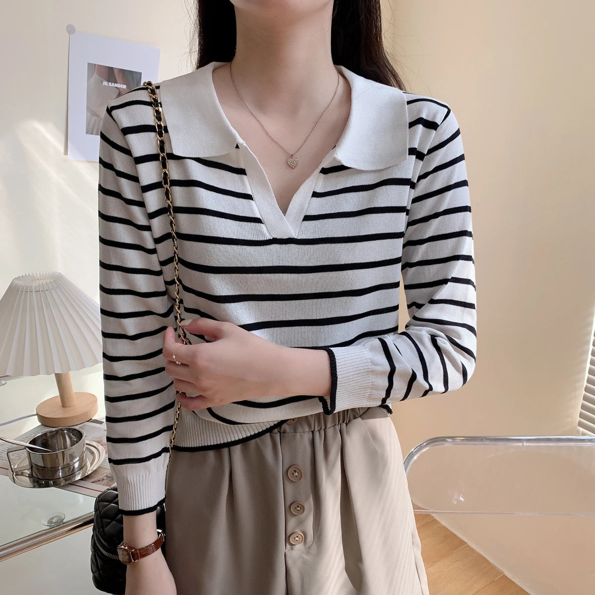 Hnewly  Striped Knit Pullover Sweater Women's Autumn 2025 New Lapel Shirt V-neck Loose Long Sleeve T-shirt Fashion Bottoming Short Top
