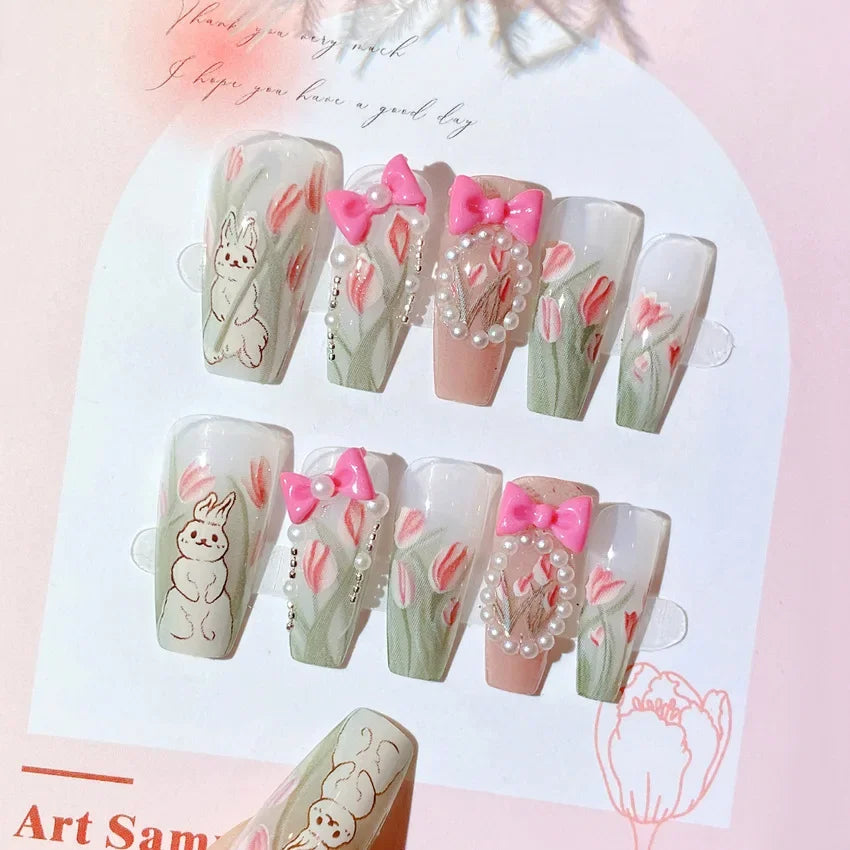 Hnewly 24Pcs False Nails French Gradient Ballet Fake Nails Press on Nails Black Heart Rhinestone Design Glitter Full Cover Nail Tips