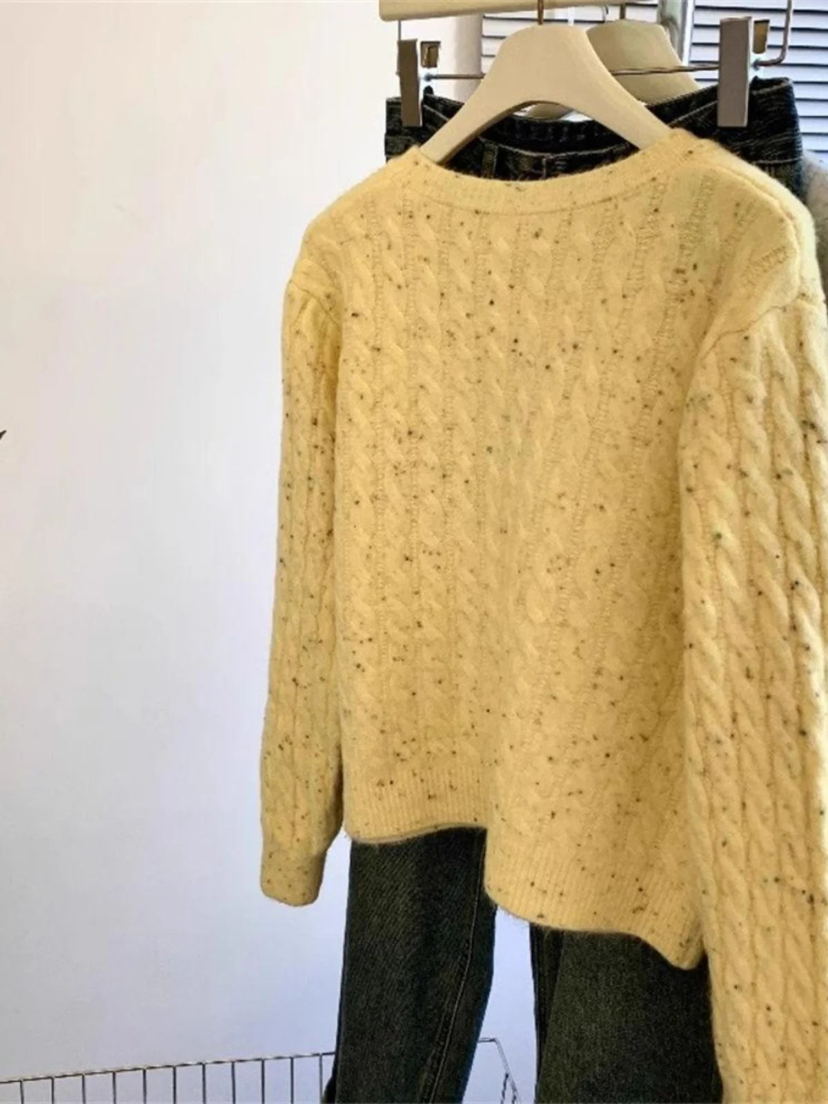 Hnewly  Korean Cartoon Embroidered Sweater Women Spring  Autumn New Soft Long Sleeved Knitted Cardigan O-neck Single Breasted Top