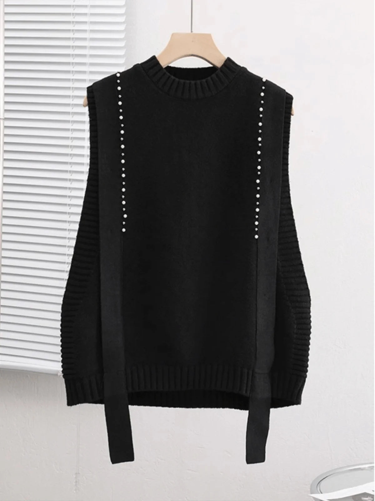 Hnewly  Elegant Bead Knitted Sweater Vest Women's Spring  Autumn Loose Versatile Comfortable Sleeveless Vest Casual Solid O-neck Top