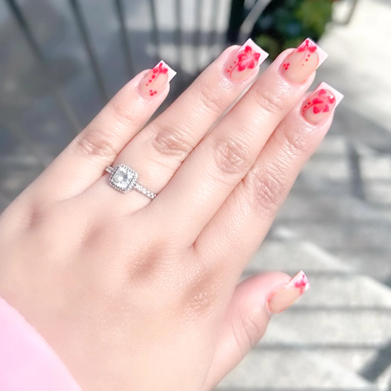Hnewly Black French Style Fake Nails Charms Pink Flower Designs Square Head Press on Nails Women Girls Detachable False Nails Tips