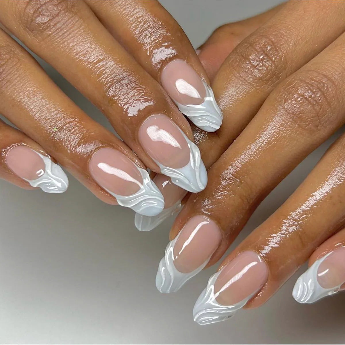Hnewly 24Pcs Solid Color Grey Almond Fake Nail Cat's Eye Design Wearable Round Head False Nails with Shiny Powder Press on Nails