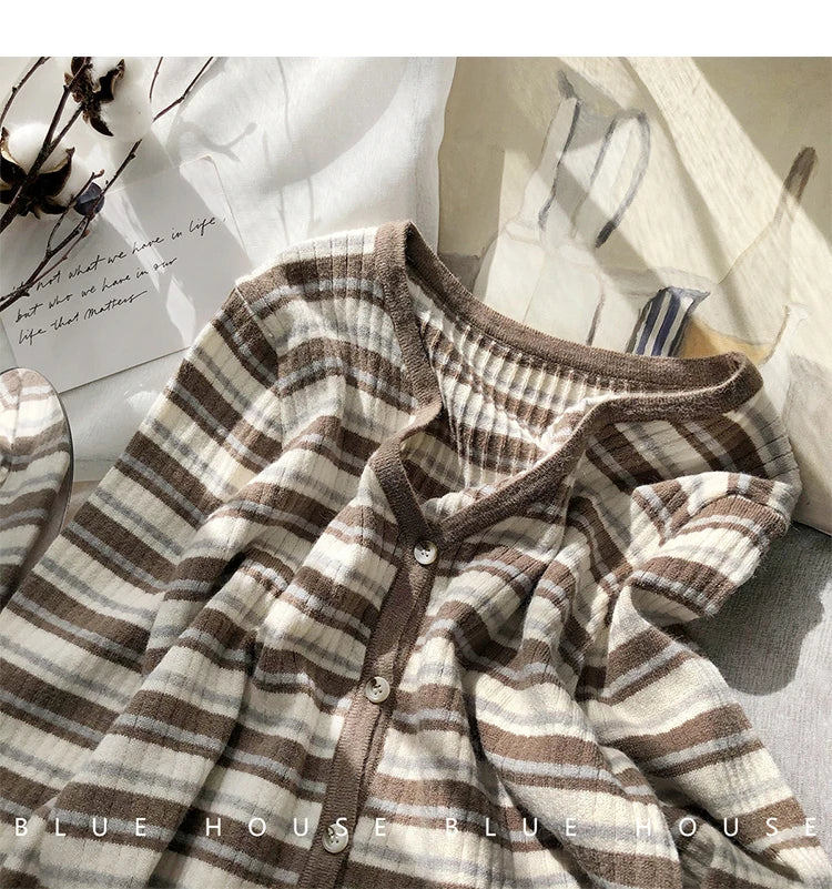 Hnewly  Women's Retro Striped Sweater Korean V-neck Contrasting Spring Autumn Long Sleeved Knitted Cardigan Coat  All-Matchded Loose Top