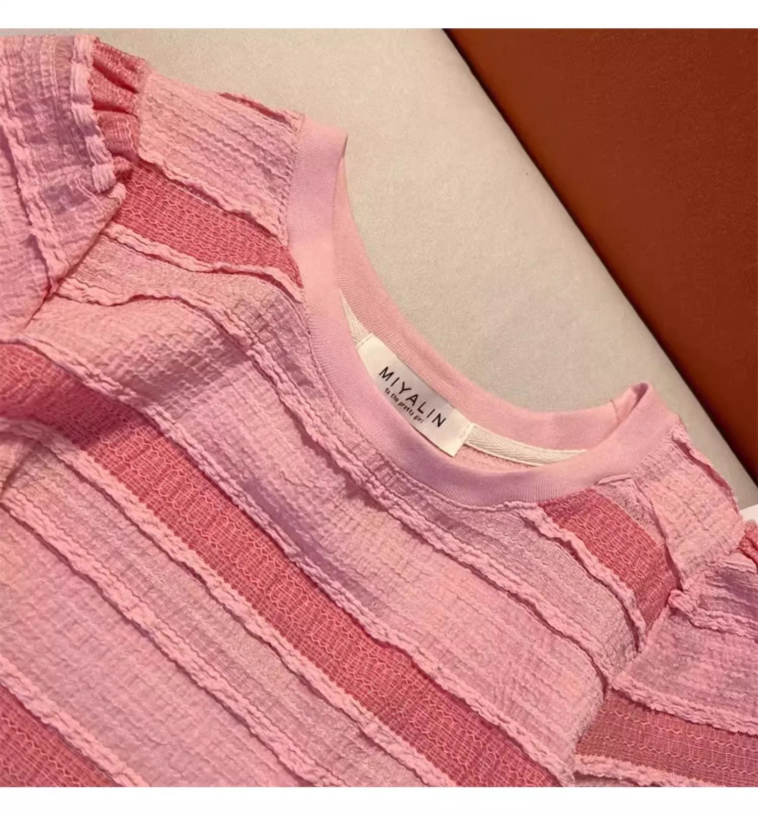 Hnewly  Pink Striped T-shirt Women's Sweet Dopamine  Korean Style Short Top Classic Round Neck Versatile Short Sleeved Tee