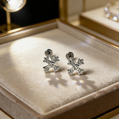 Hnewly  1Pc Trendy Sweet Cool Style Stainless Steel 1.2mm Cross Zircon Inlaid Lip Stud for Cool Girls Body Piercing Gift