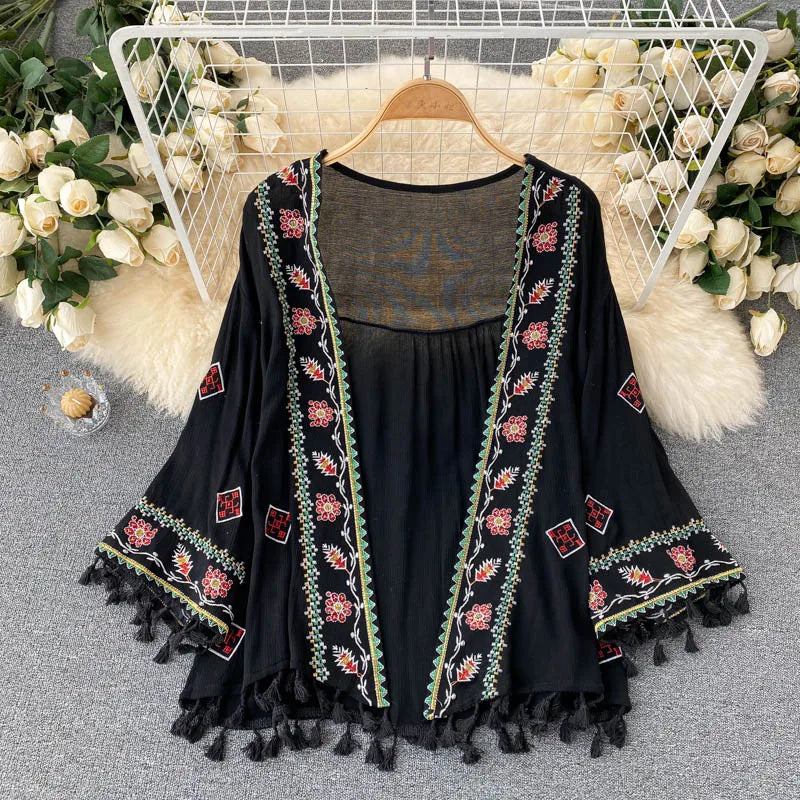 Hnewly  Bohemian Sunscreen Cardigan Jacket Summer Beach Holiday Vintage Flare Long Sleeve Embroidered Loose Tassel Shawl Femal Top