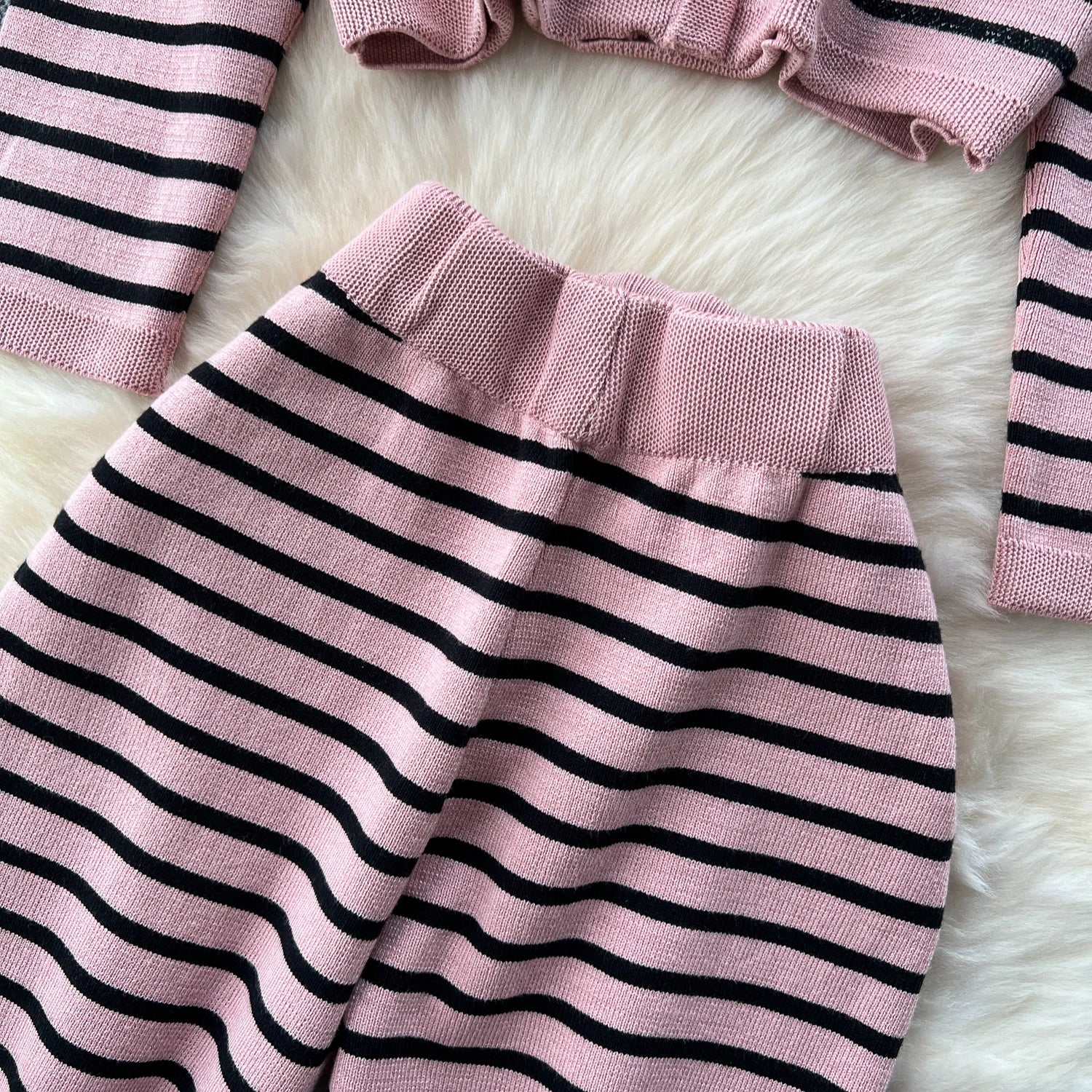 Hnewly  Elegant Knitted Set for Women's High End Versatile Round Neck Striped Knitted Cardigan+High Waist Casual Wide Leg Pants 2PCS