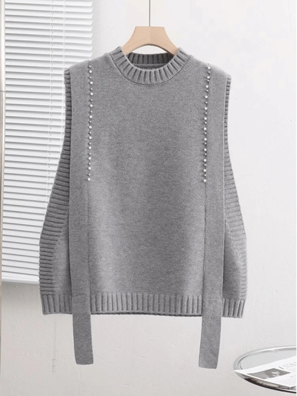 Hnewly  Elegant Bead Knitted Sweater Vest Women's Spring  Autumn Loose Versatile Comfortable Sleeveless Vest Casual Solid O-neck Top