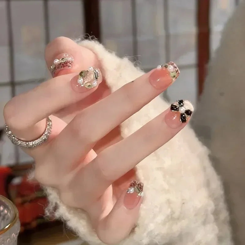 Hnewly 24pcs Detachable Short Press on Nails Y2k rhinestone False Nails with Glue Ballet Sweet Cool Girls Artificial False Nails Tips