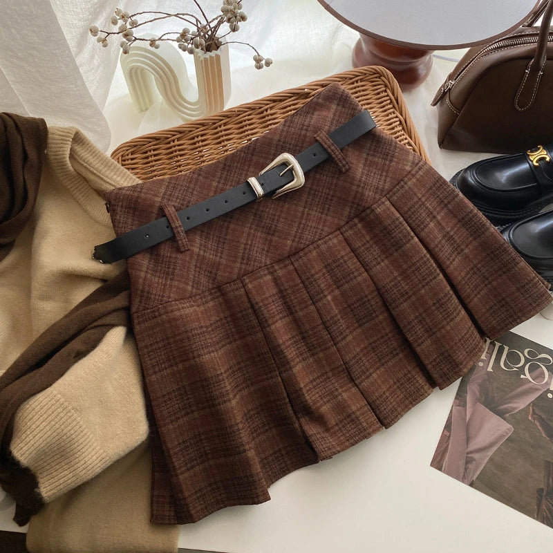 Hnewly Vintage Plaid Skirt Women Preppy Style Kawaii Pleated Skirt Korean Fashion Autumn Winter A-line Streetwear Mini Skirts