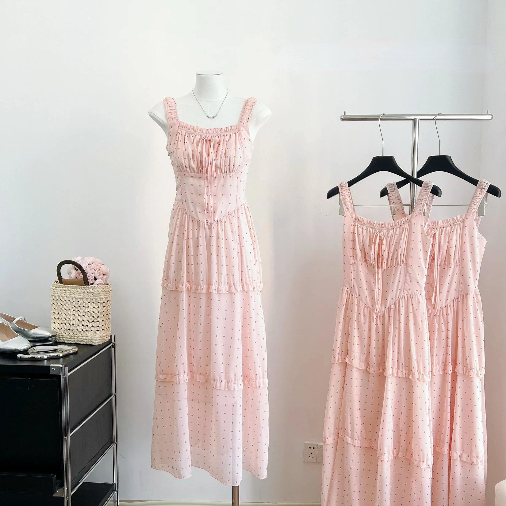 Hnewly Casual Elegant Floral Dress Women Korean Fashion Clothing Outwear Beach Style Strap Dress Even Party Sleeveless Bodycon Summer