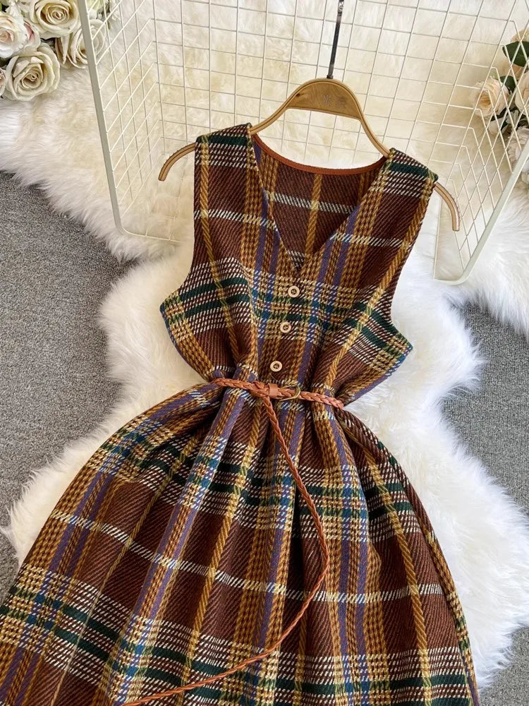 Hnewly Autumn Winter Plaid Woolen Dress Women Vintage V Neck Sleeveless Long Dress With Belt Streetwear Sundress