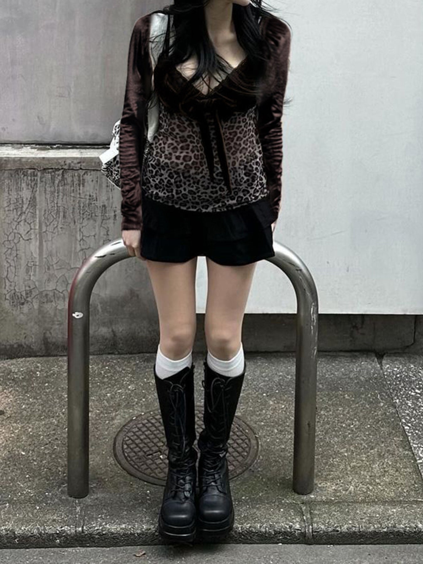 Hnewly - Y2k Retro Leopard Lace Trim V-Neck Blouses Women Velvet Long Sleeve Chic T-Shirt Trendy Clothes Autumn New