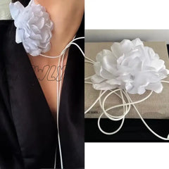 Hnewly Exaggerated Decorations Delicate Neck Chain Classic Romantic Flower Necklaces Women’s