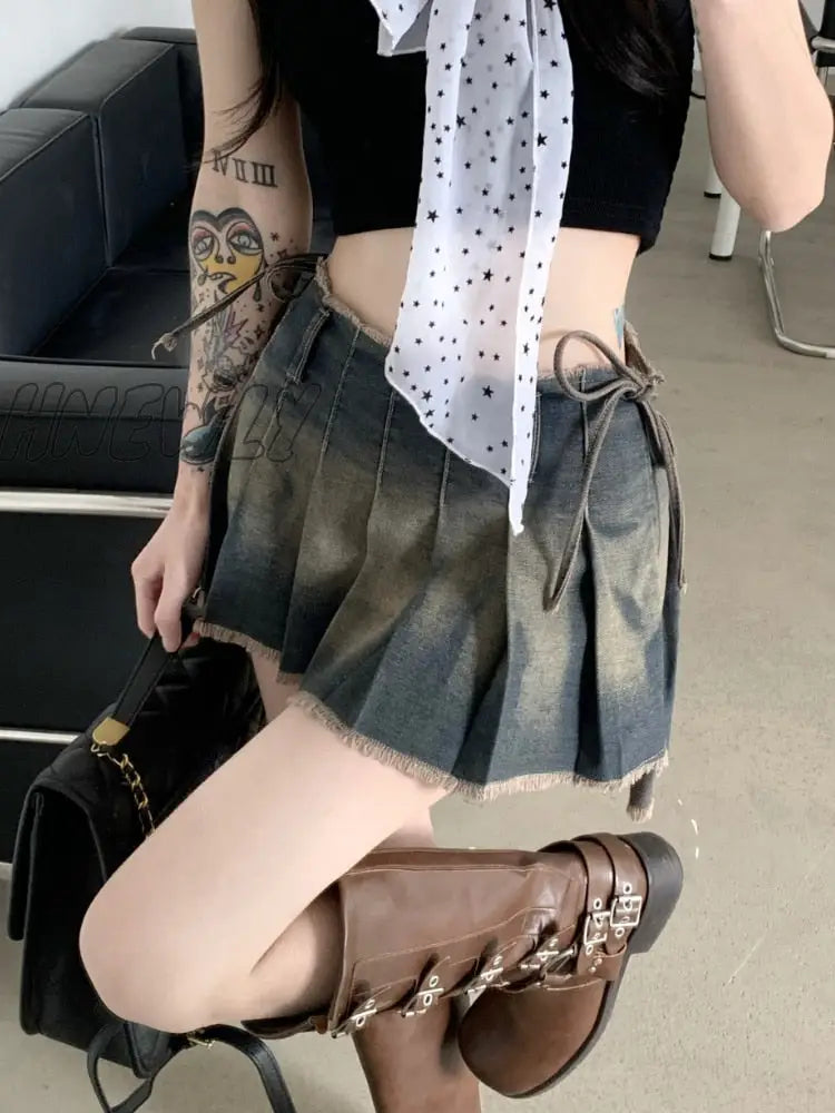 Hnewly Grunge Y2K Denim Skirt Pleated Women Vintage Acubi Fashion Irregular Low Waist Bandage