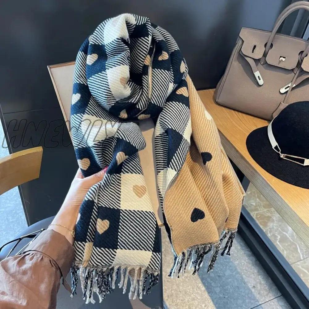 Hnewly Luxury Brand Women Knitted Heart-Pattern Plaid Scarf Lovey Girl Winter Warm Scarves College