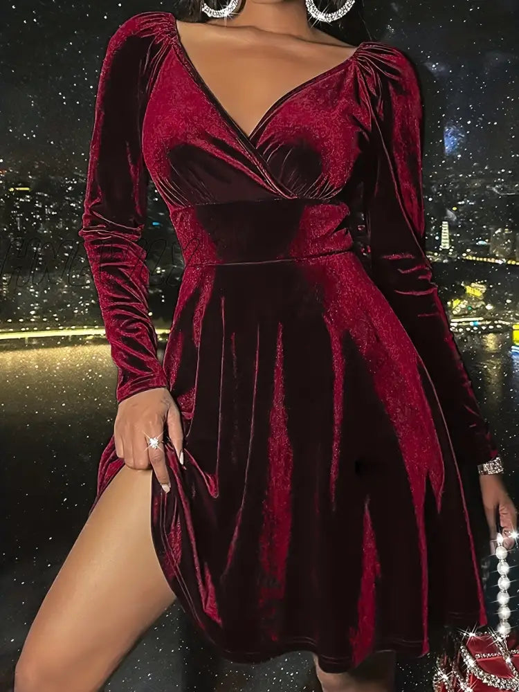 Hnewly Plus Size Elegant Dress Women’s Solid Velvet Ruched Long Sleeve V Neck Nipped Waist A-Line