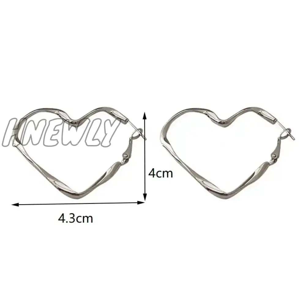 Hnewly Trendy 1Pair Lovely Women Fashion Personality Exaggerated Hollow Heart Design Earring Cuff